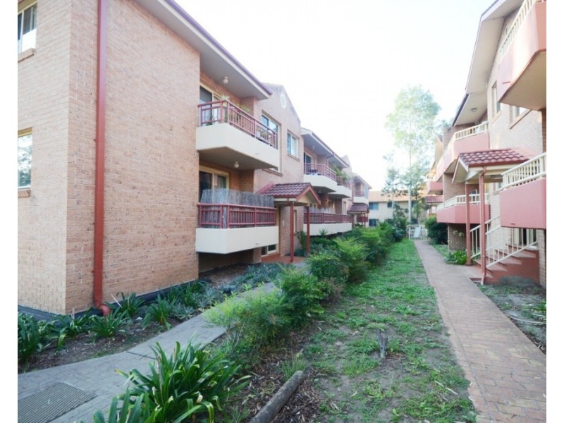 3/219 Dunmore Street, Pendle Hill NSW 2145