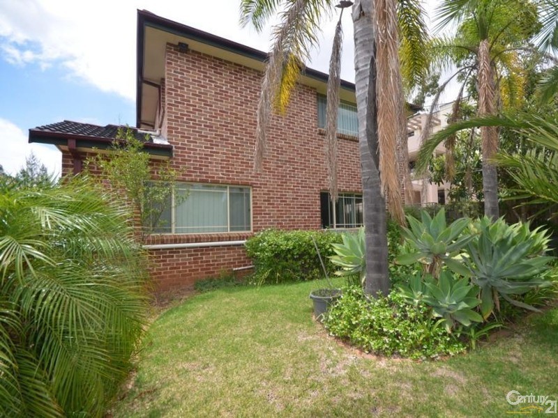 44 Lydbrook Street, Westmead NSW 2145