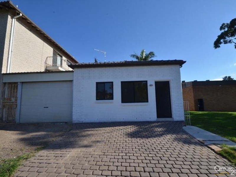 190 Girraween Road, Girraween NSW 2145