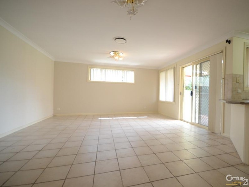 2A/77 Girraween Road, Girraween NSW 2145
