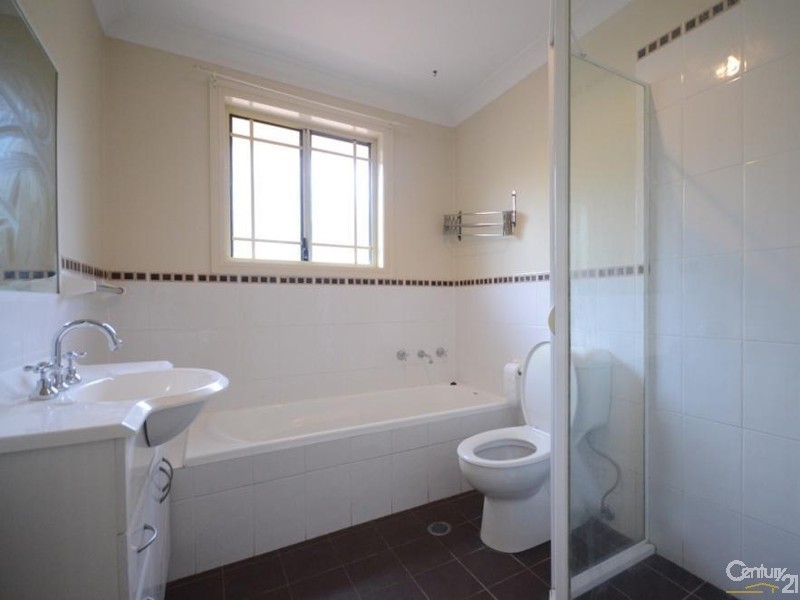 2A/77 Girraween Road, Girraween NSW 2145