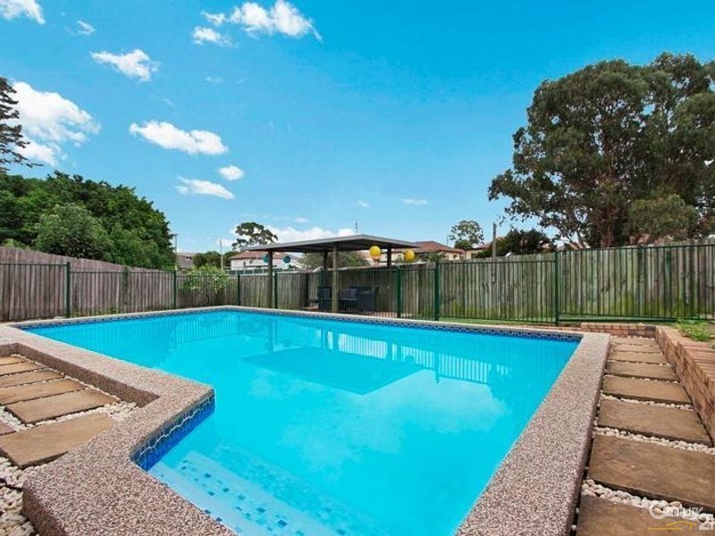 10 Hall Place, Guildford West NSW 2161