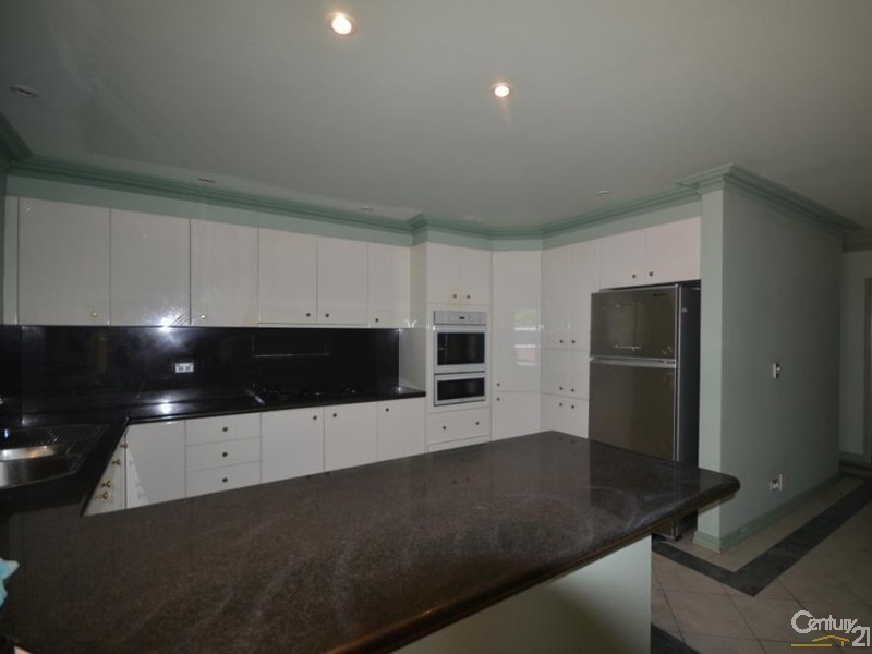 44 Lydbrook Street, Westmead NSW 2145