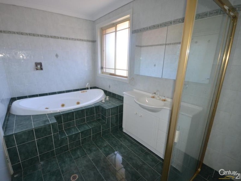 44 Lydbrook Street, Westmead NSW 2145