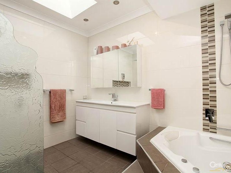 28 Mary Street, Blacktown NSW 2148