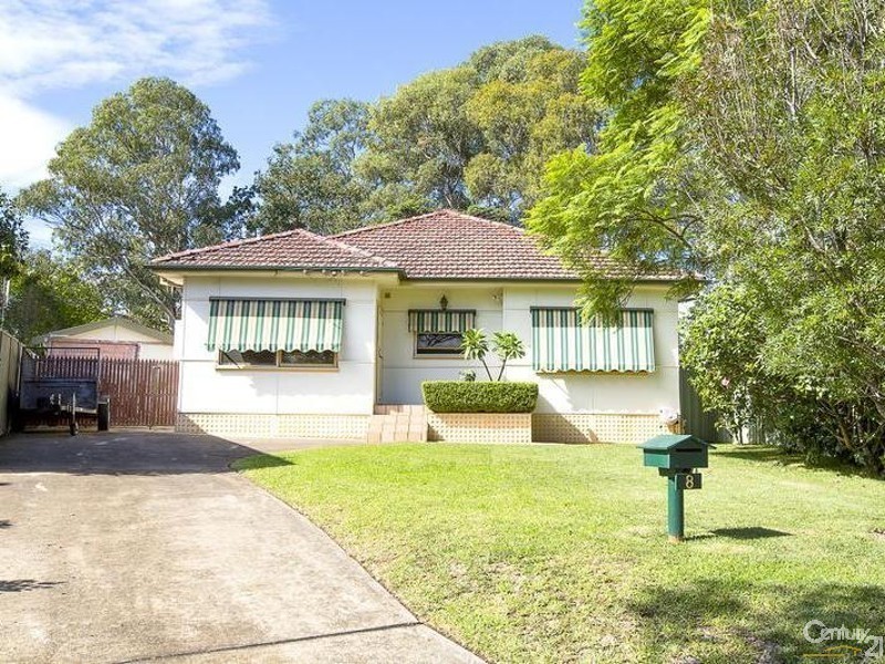 8 Fisher Cres, Pendle Hill NSW 2145