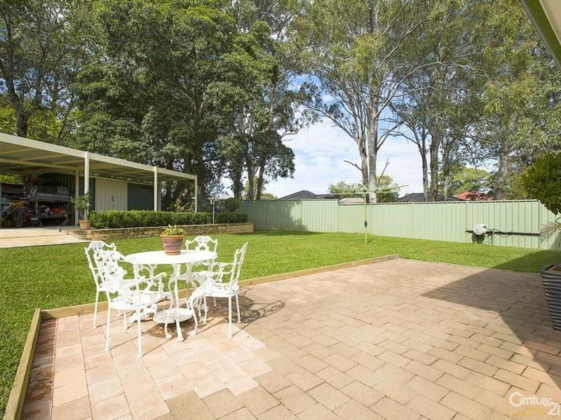 8 Fisher Cres, Pendle Hill NSW 2145
