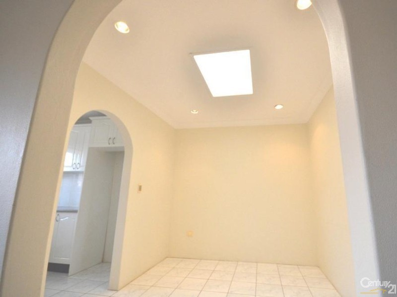 2/199 Hawkesbury Road, Westmead NSW 2145