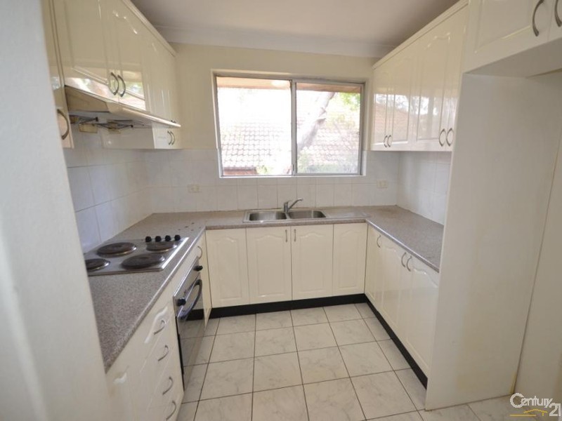 2/199 Hawkesbury Road, Westmead NSW 2145