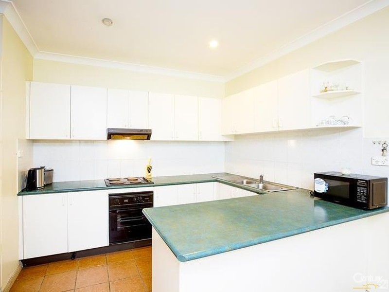 2/2A Veron Street, Westmead NSW 2145