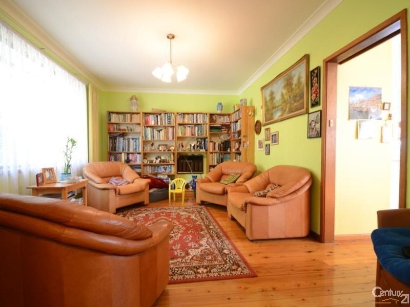 22  Favell Street, Toongabbie NSW 2146