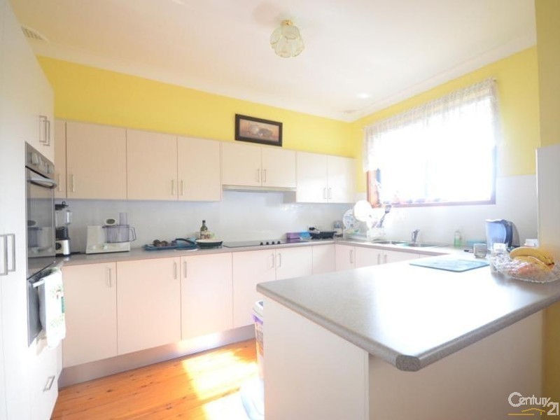 22  Favell Street, Toongabbie NSW 2146