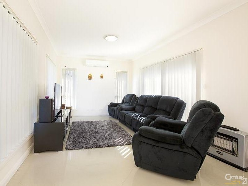 12 Magnolia Street, Greystanes NSW 2145