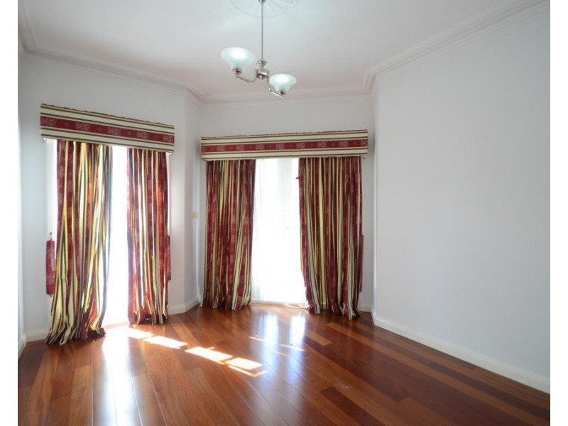 8 Clare Street, Sylvania NSW 2224