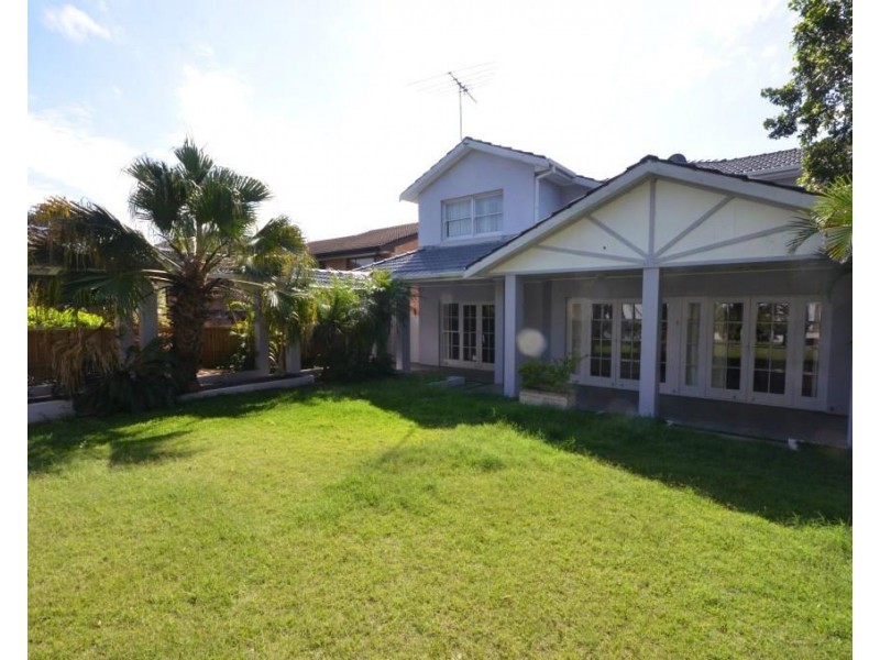 8 Clare Street, Sylvania NSW 2224