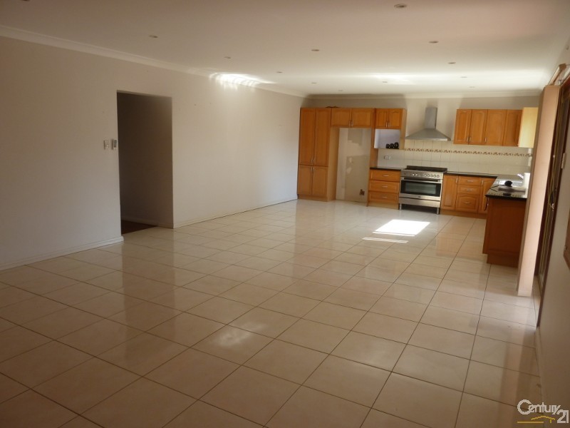 45 Moree Ave, Westmead NSW 2145