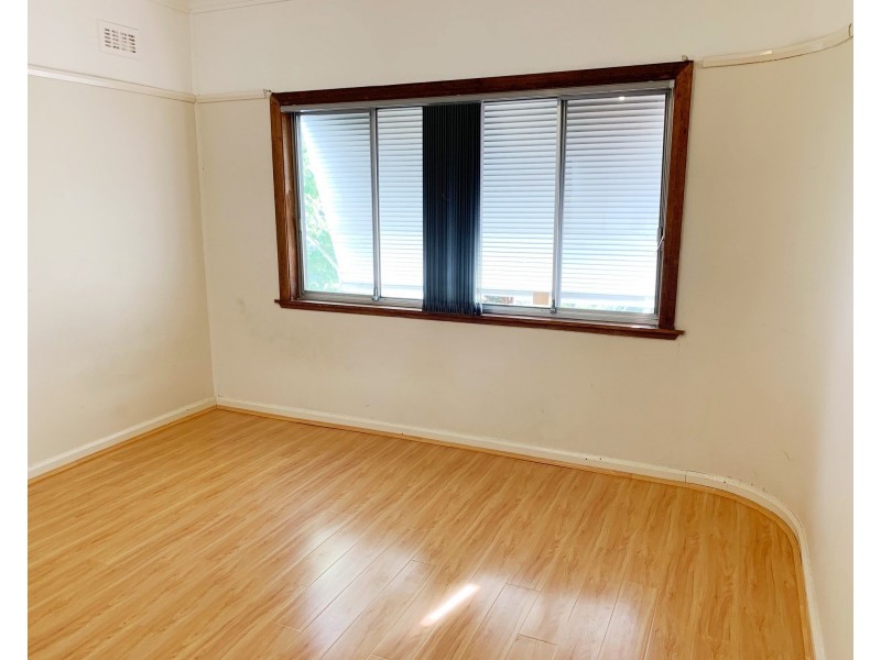 19 Fulton Ave, Wentworthville NSW 2145