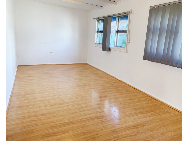 19 Fulton Ave, Wentworthville NSW 2145