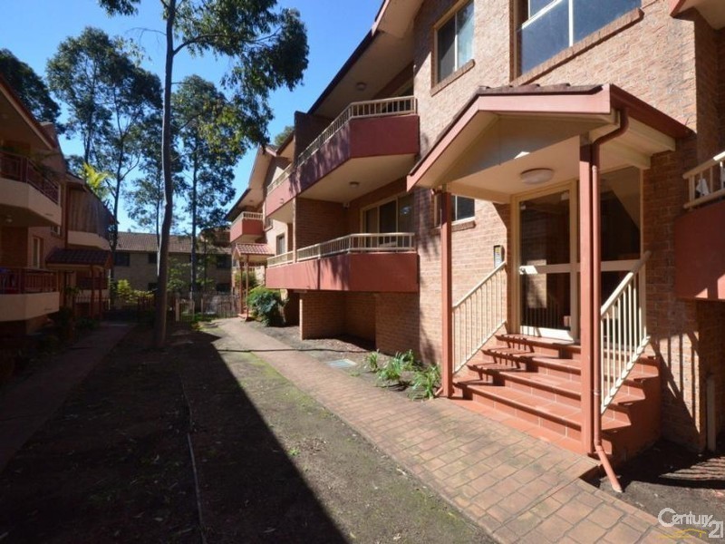 3/217 Dunmore Street, Pendle Hill NSW 2145