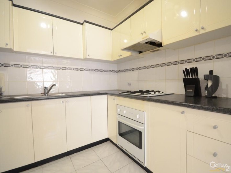 3/217 Dunmore Street, Pendle Hill NSW 2145