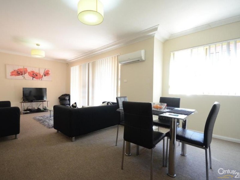 3/217 Dunmore Street, Pendle Hill NSW 2145