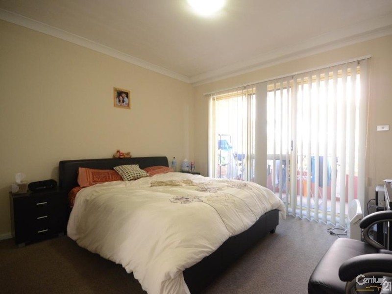 3/217 Dunmore Street, Pendle Hill NSW 2145