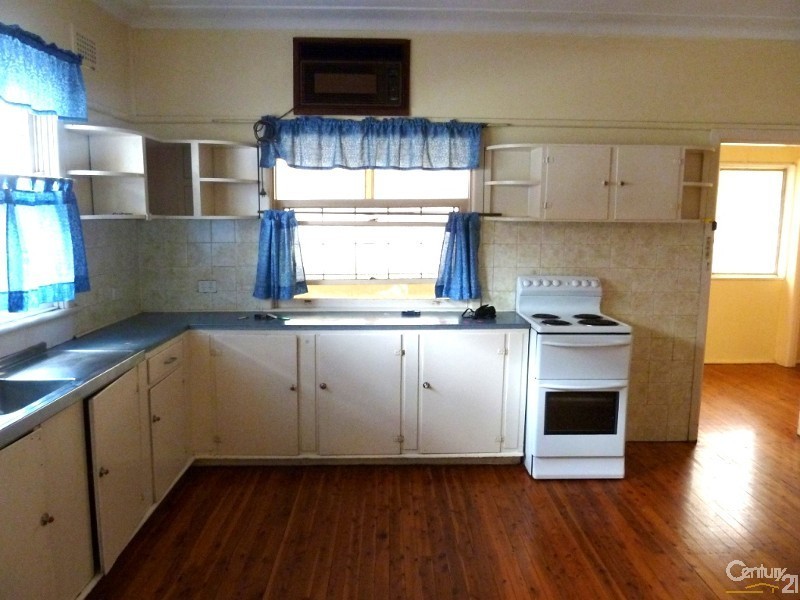 25 Binya Street, Pendle Hill NSW 2145