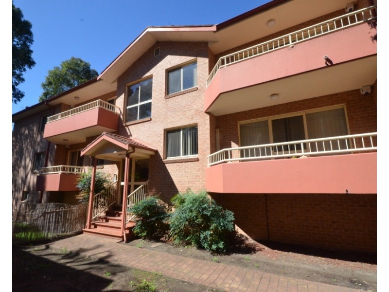 3/217 Dunmore Street, Pendle Hill NSW 2145