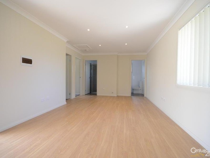 21A  Owen Street, Wentworthville NSW 2145