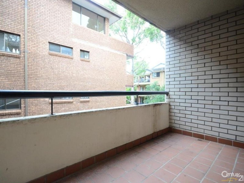 2/199 Hawkesbury Road, Westmead NSW 2145