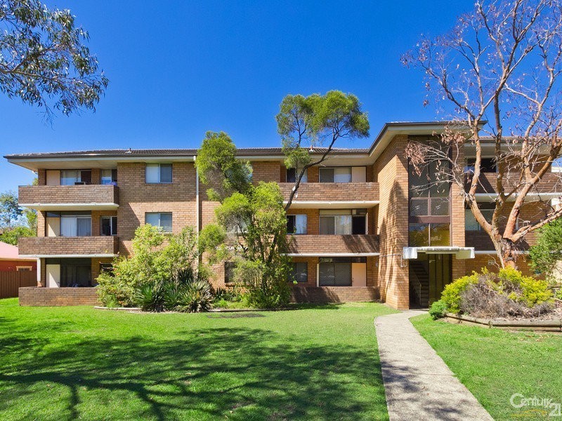 14/22-24 Newman St, Merrylands NSW 2160