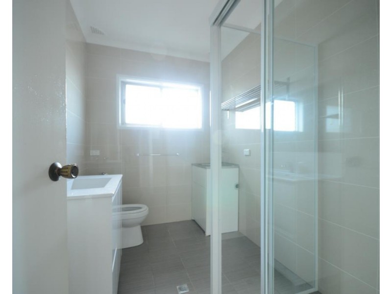 44A  Maunder Ave, Girraween NSW 2145