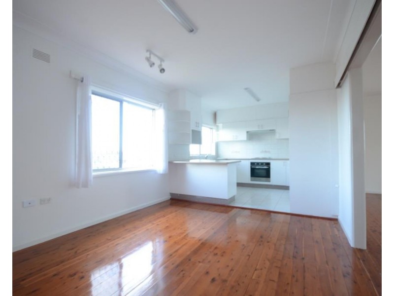 44A  Maunder Ave, Girraween NSW 2145