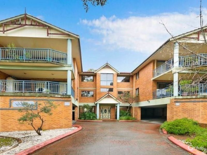 18/245 Targo Road, Toongabbie NSW 2146