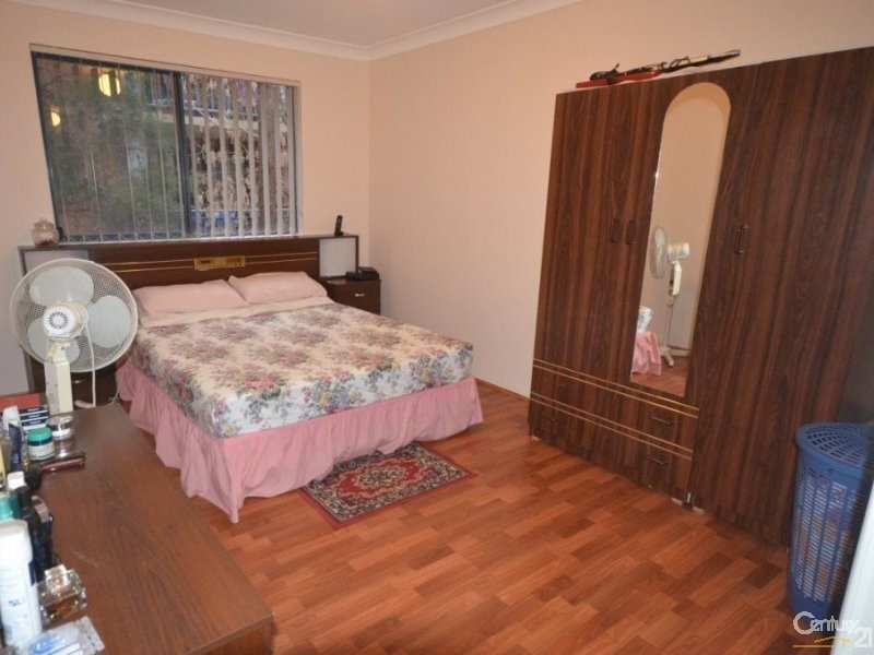 18/245 Targo Road, Toongabbie NSW 2146