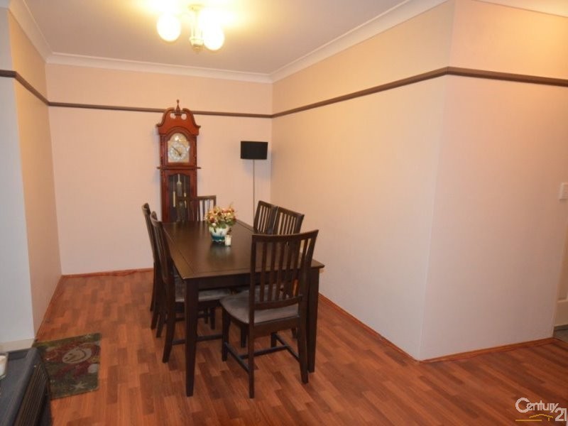 18/245 Targo Road, Toongabbie NSW 2146