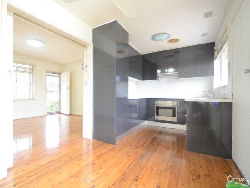 12 Polo Crescent, Girraween NSW 2145