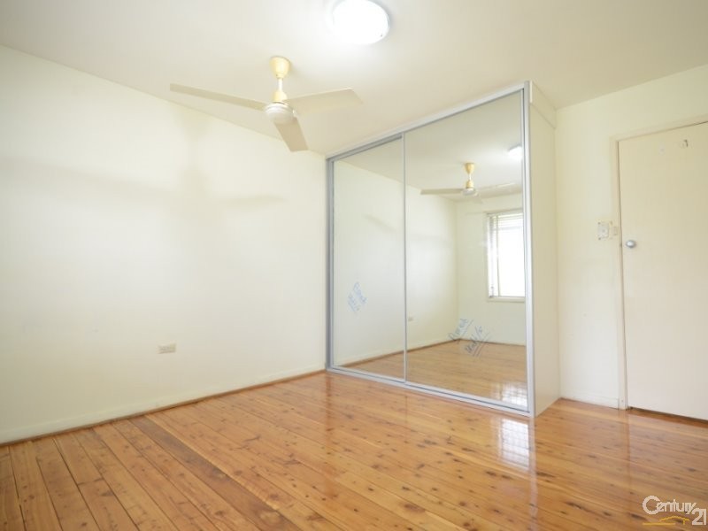 12 Polo Crescent, Girraween NSW 2145