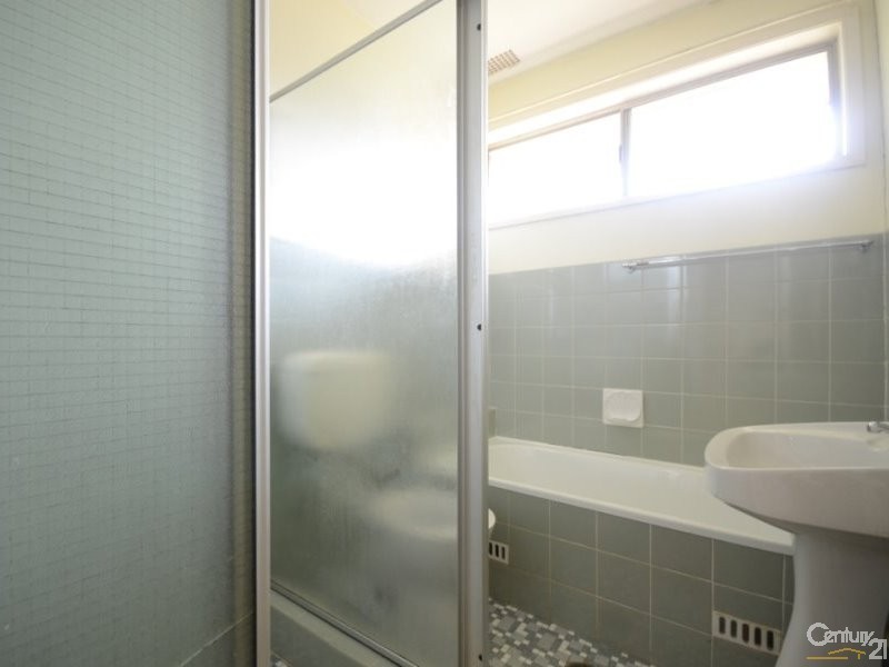 12 Polo Crescent, Girraween NSW 2145