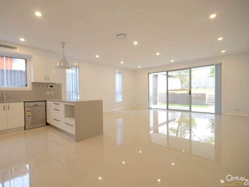 24A Lennox Street, Pendle Hill NSW 2145