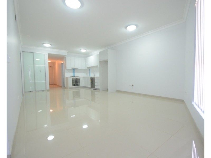 1/100-102 Bridge Road, Westmead NSW 2145