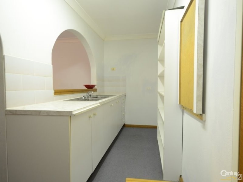 16A Mowle Street, Westmead NSW 2145