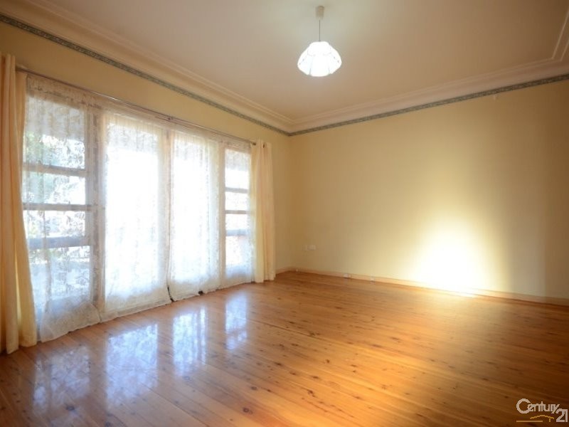 28 Heather Street, Girraween NSW 2145