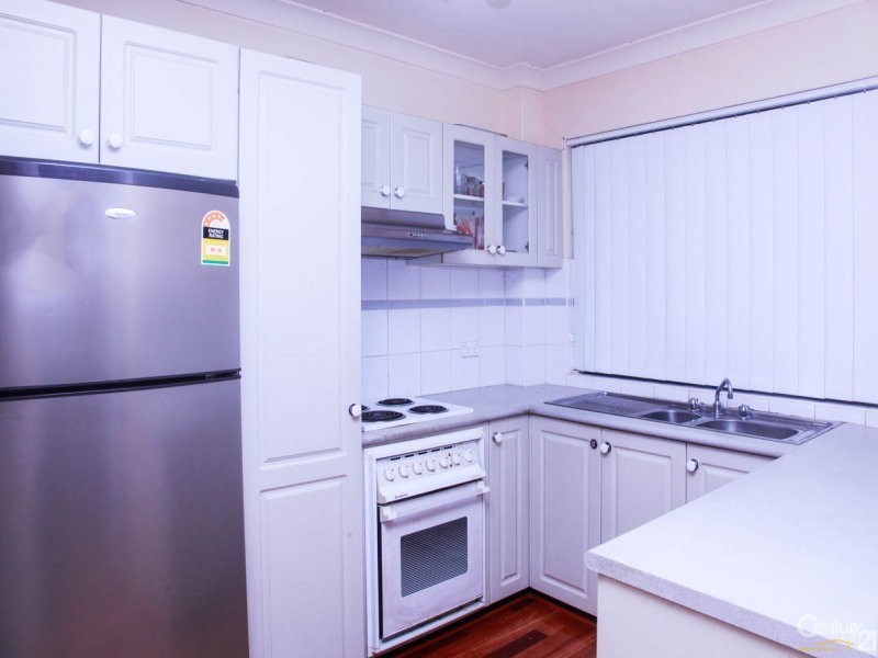 1/235 Targo Road, Toongabbie NSW 2146