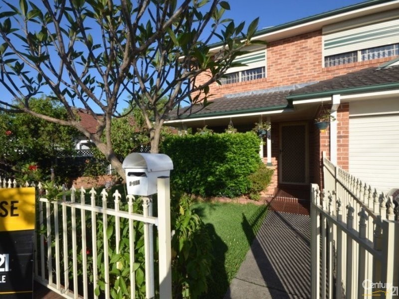2/99A Bungaree Road, Toongabbie NSW 2146