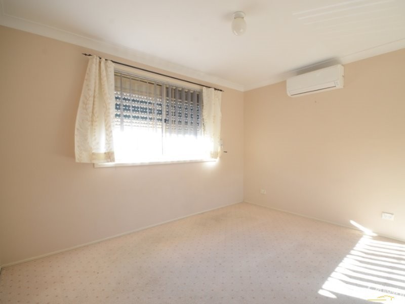 2/99A Bungaree Road, Toongabbie NSW 2146