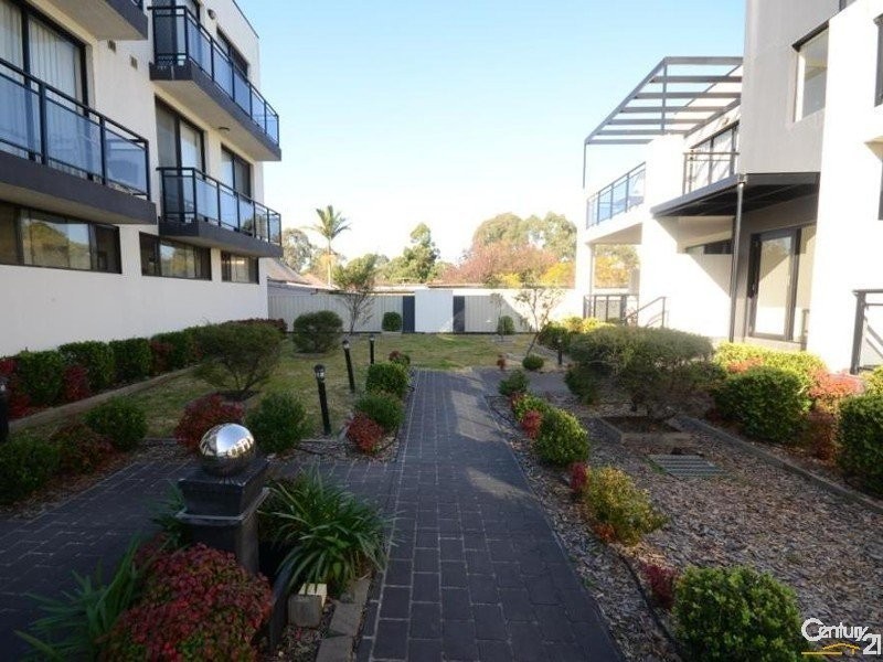 2/7-9 Short Street, Wentworthville NSW 2145