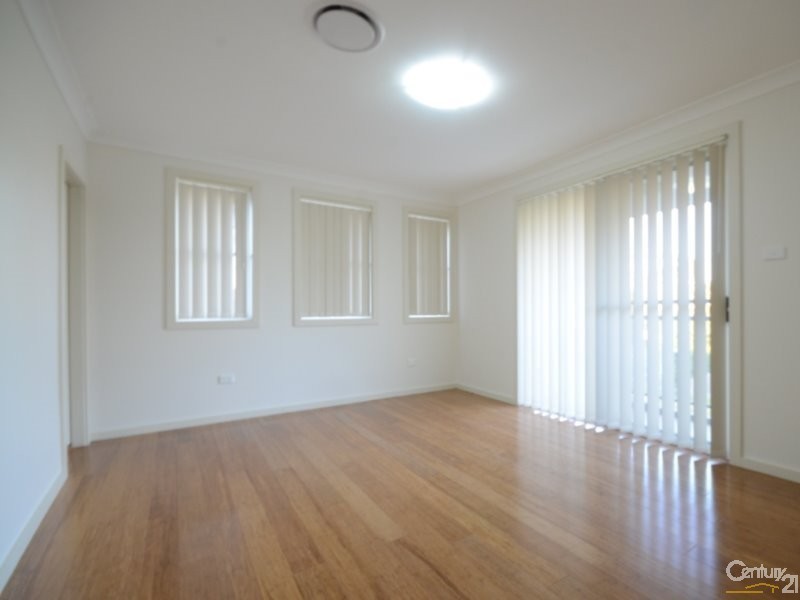 18 Warman Street, Pendle Hill NSW 2145