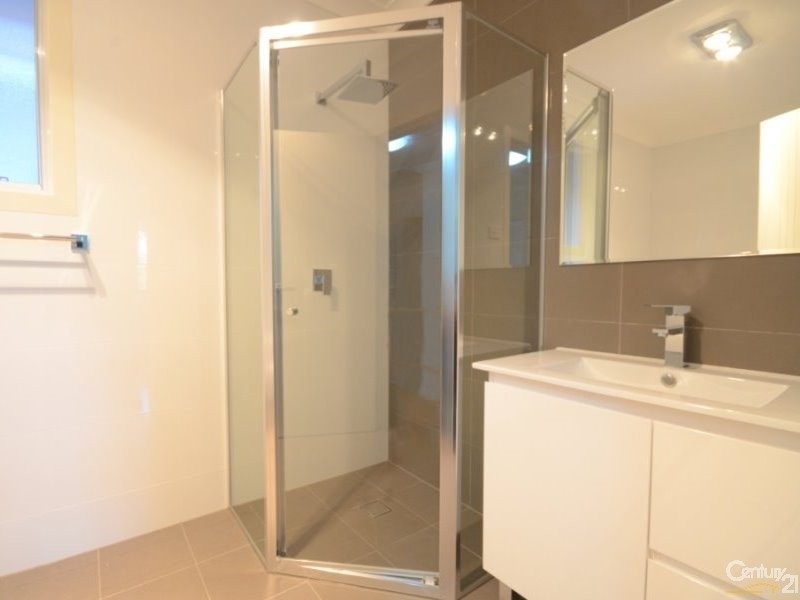 18 Warman Street, Pendle Hill NSW 2145