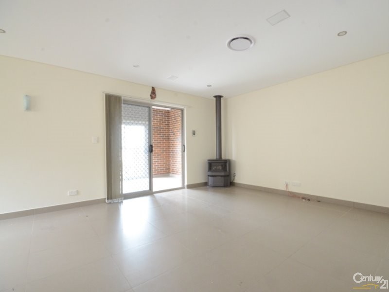 30 Chelmsford Road, South Wentworthville NSW 2145